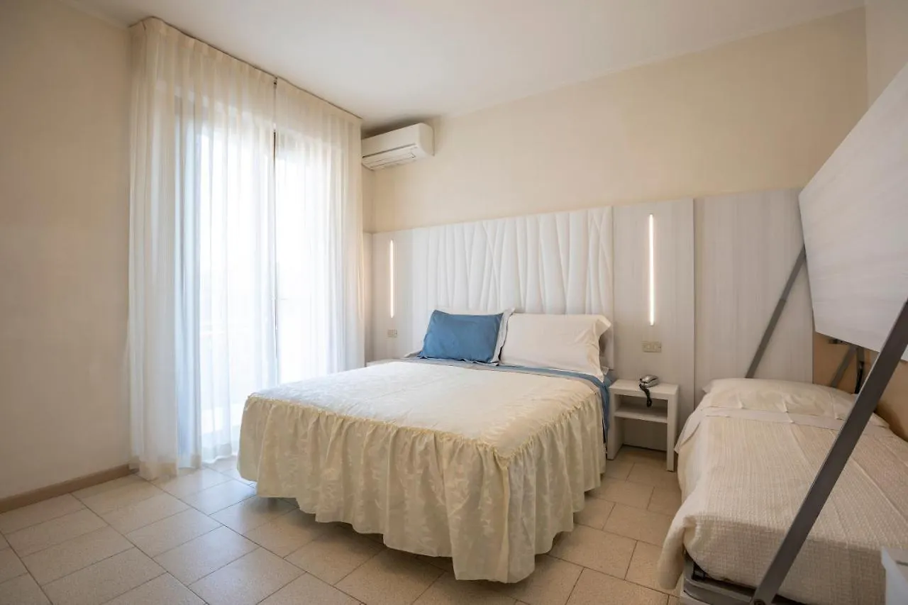 Hotel Deborah Milano Marittima