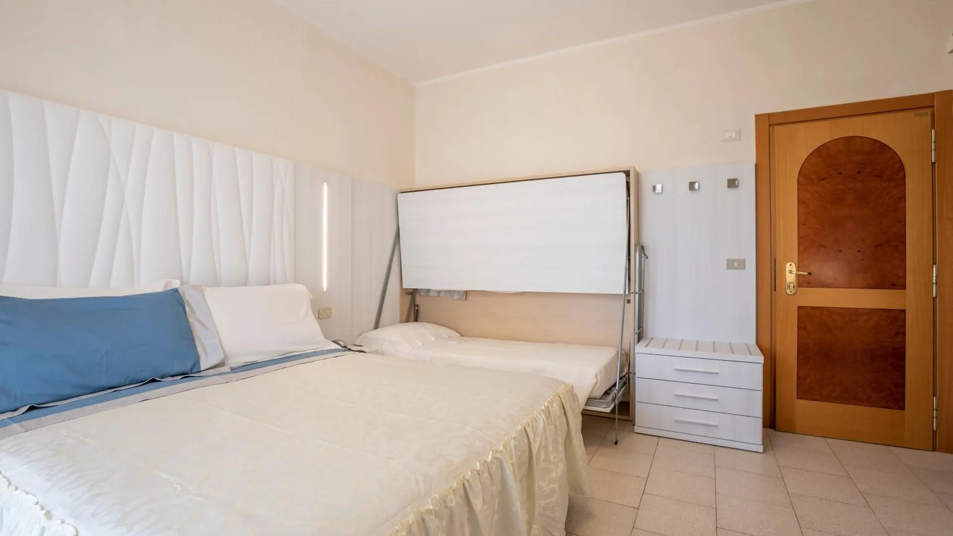Hotel Deborah Milano Marittima