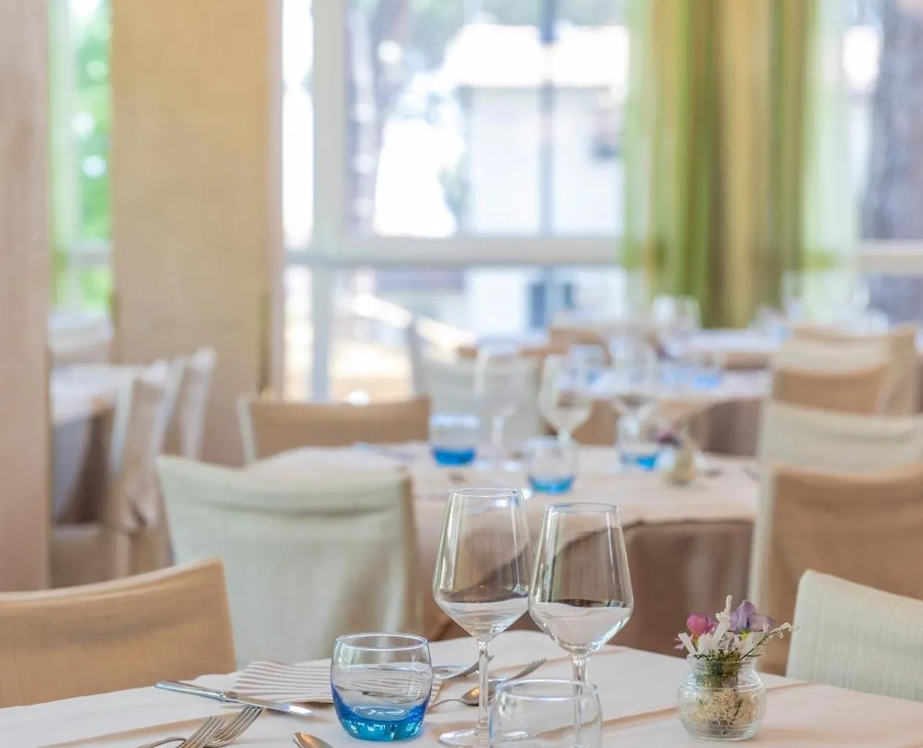 Hotel Deborah 밀라노마리티마