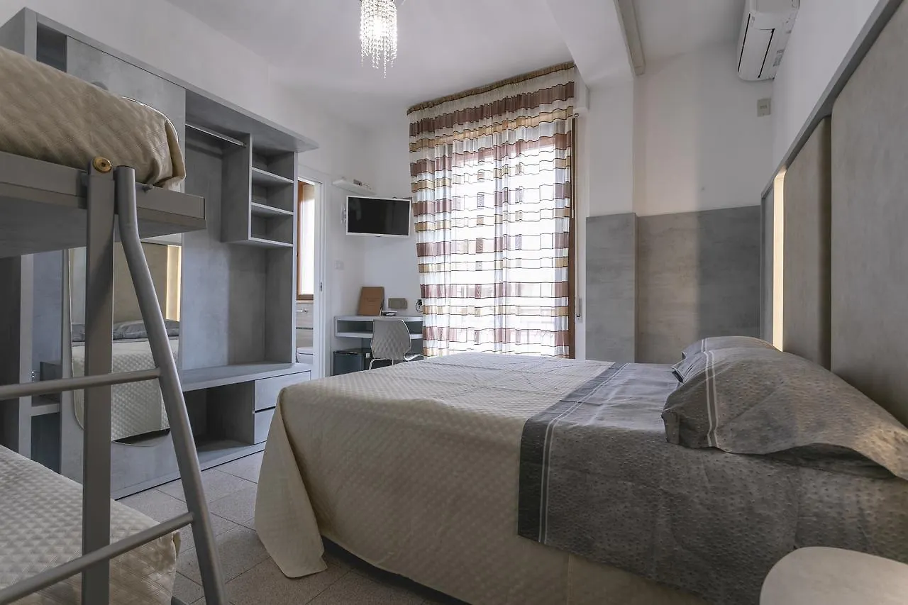 Hotel Deborah Milano Marittima